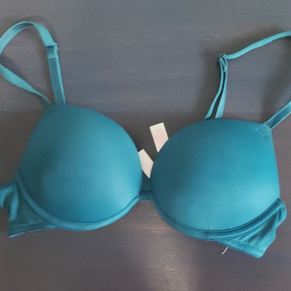 Pink VS bra